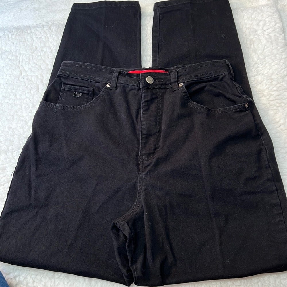 Gloria Vanderbilt Black Red Label Jeans. Size 12. EUC. Standard 5-pockets.